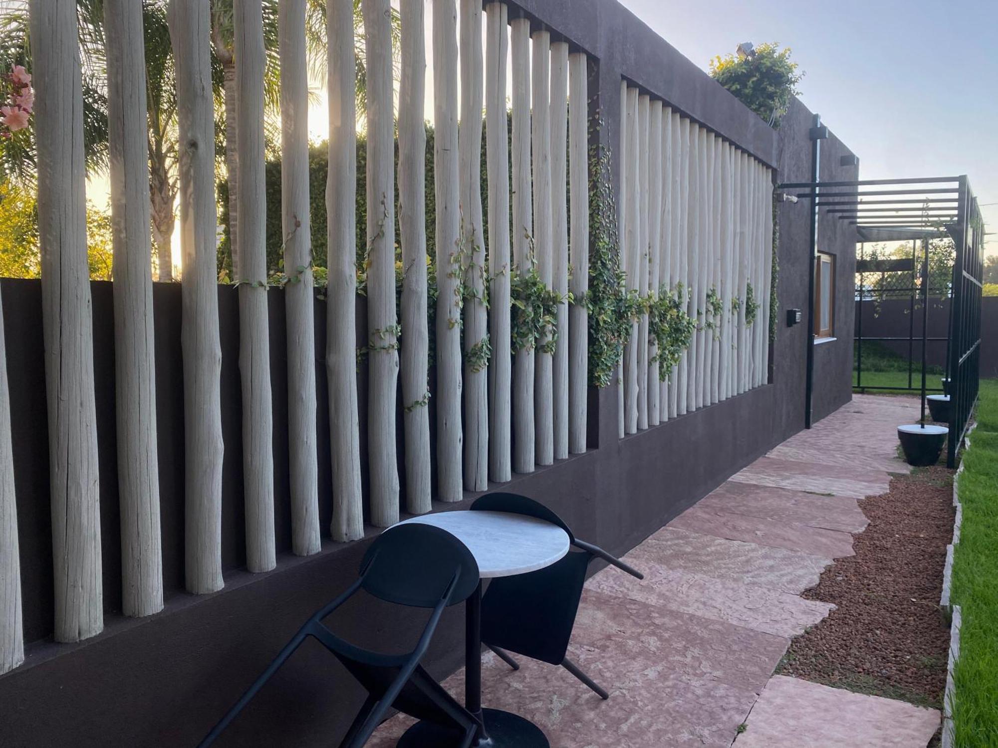 Eze Inn Boutique Hotel Ezeiza Esterno foto